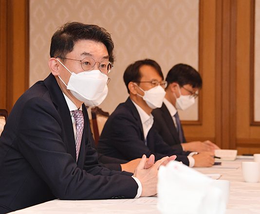 공공요금 연말까지 최대한 동결…물가 총력 대응