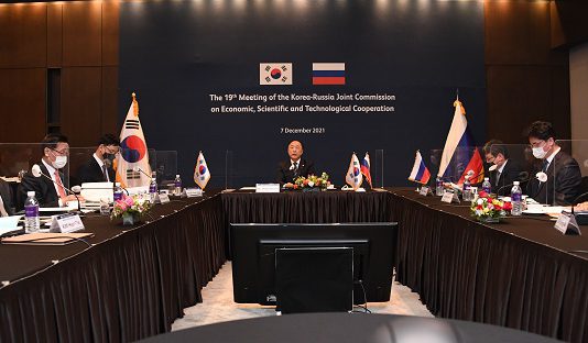 홍 부총리, ‘요소 수출쿼터제’ 러시아에 기존 계약물량 인계 요청