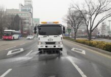 경기도, 봄철 미세먼지 저감 위해 3월말까지 ‘도로청소차’ 262대 집중 운영