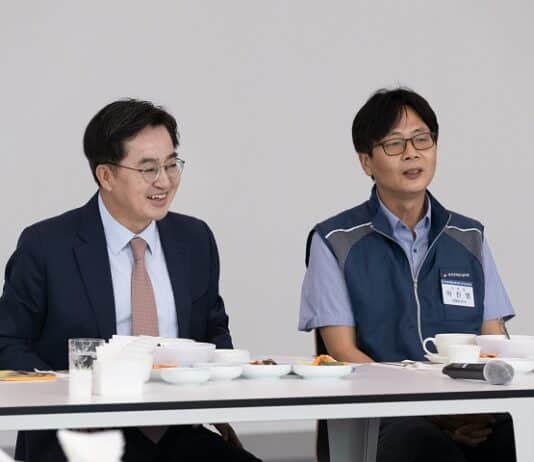 김동연 지사, 경기도청 3개 공무원노조 임원진과 첫 만남. 소통의 시간 가져