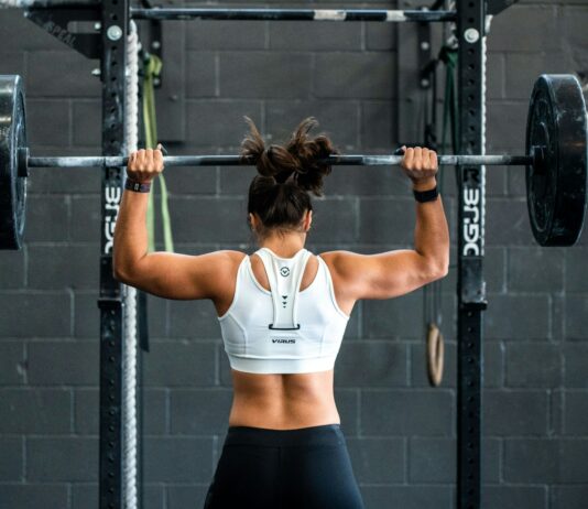 ‘역도 전설’ 장미란 차관이 초등 배구교실 강사로 나선 이유