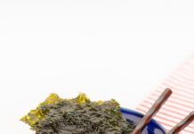 마른김·조미김 할당관세 적용…“김 재고 및 가격 안정에 최선” green and blue ceramic bowl