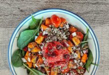 심장건강을 위한 고혈압 관리 food in bowl
