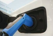 전기자동차 화재 예방 안전관리 강화한다 blue and black plastic tool