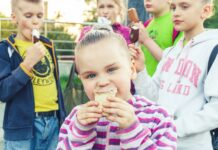 가정에서 부터 소아비만 예방하기 boy in white and pink striped long sleeve shirt holding ice cream