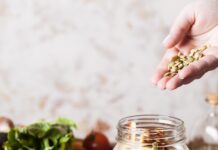 건강한 신체가 건강한 정신을 만든다 person holding brown grains