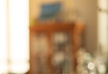 건강한 다이어트를 위한 겨울철 간편 레시피 clear glass mug on brown wooden table