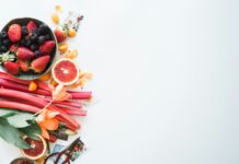 간헐적 단식, 정말 효과가 있을까? 과학적 분석 variety of sliced fruits