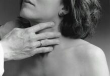 여성 건강관리, 작은 실천으로 시작하는 큰 변화 a woman has her hand on the shoulder of a man