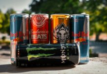 만성피로, 단순한 피로와 다르다…지속된다면 원인부터 점검해야 a group of four cans of soda sitting next to each other