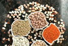 건강한 식단, 작은 변화가 만드는 큰 차이 brown and white round food on black surface