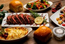 건강한 삶의 시작, 내 몸에 맞는 식단 고르는 법 bread on white ceramic plate beside sliced bread on table