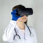 AI가 바꾸는 건강 관리의 현재와 미래 a woman in a white coat and blue gloves is wearing a virtual headset