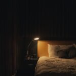 “잘 자는 습관이 건강을 바꾼다”…바쁜 일상 속 실천 가능한 최신 수면 트렌드 turned on study lamp beside bed