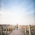 걷기 명상, 스트레스 해소와 일상 활력 두 마리 토끼 잡는다 person on dock