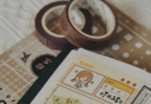 스마트하게 챙기는 영양과 보충제, 우리집 건강의 새로운 습관 white and yellow printer paper