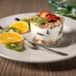 “간편하고 건강하게, 요즘 뜨는 식단 트렌드와 실천법” ice cream with sliced lemon on white ceramic plate