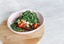 “나에게 맞는 영양과 보충제, 건강 습관 속에서 찾자” assorted vegetables on white ceramic bowl