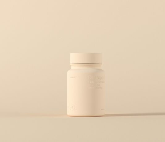 영양제, 똑똑하게 먹는 법—‘내게 맞는’ 루틴이 건강을 지킨다 a bottle of medicine sitting on top of a table