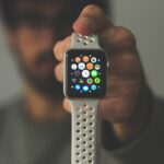 “작은 변화로 큰 차이, 숨은 걷기 습관이 건강을 바꾼다” person holding silver aluminum case Apple Watch