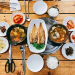 집밥 트렌드와 함께하는 건강 식습관, 실천 루틴으로 내 몸 지키기 cooked food on white ceramic plate