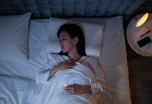 “꿀잠의 비밀, 생활 속 작은 변화에서 찾자! 실천 가능한 수면 최적화 팁 5가지”